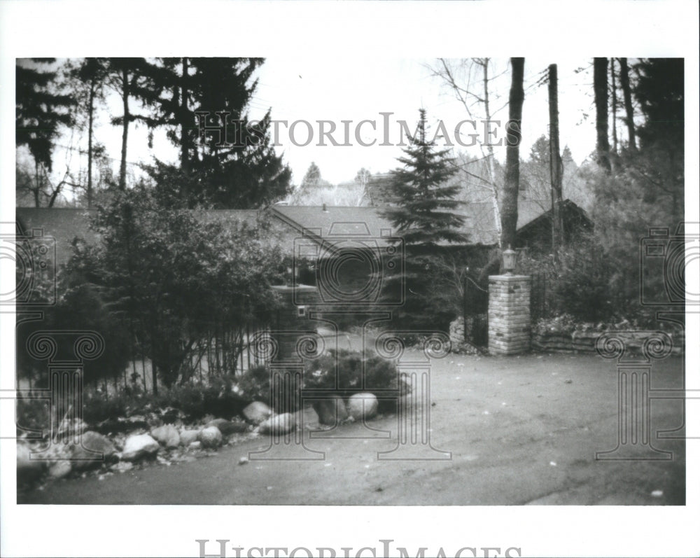 1986 Press Photo Curtis A. Hessler Homes