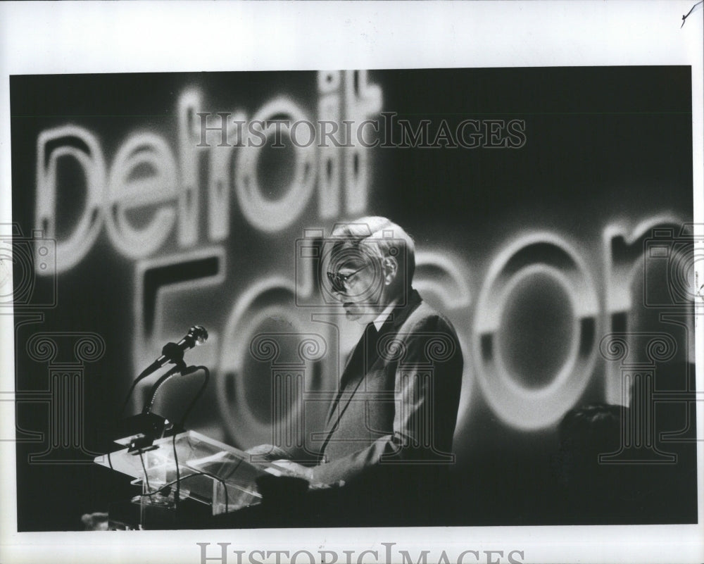 1985 Press Photo Detroit Edison Stockholders Meeting