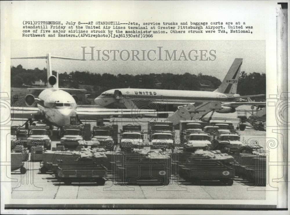 1966 Press Photo Strikke Action Stoppage Mass Refusal