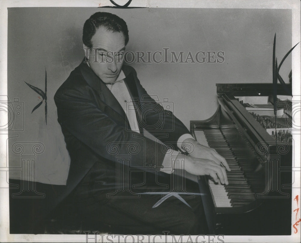 1956 Press Photo Victor Borge Pianist Conductor Comeida