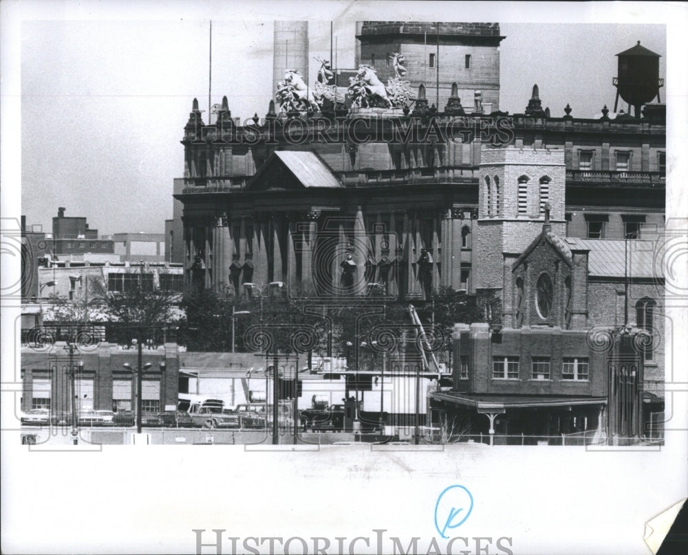 1977 Press Photo Windsor Old County Detroit Building