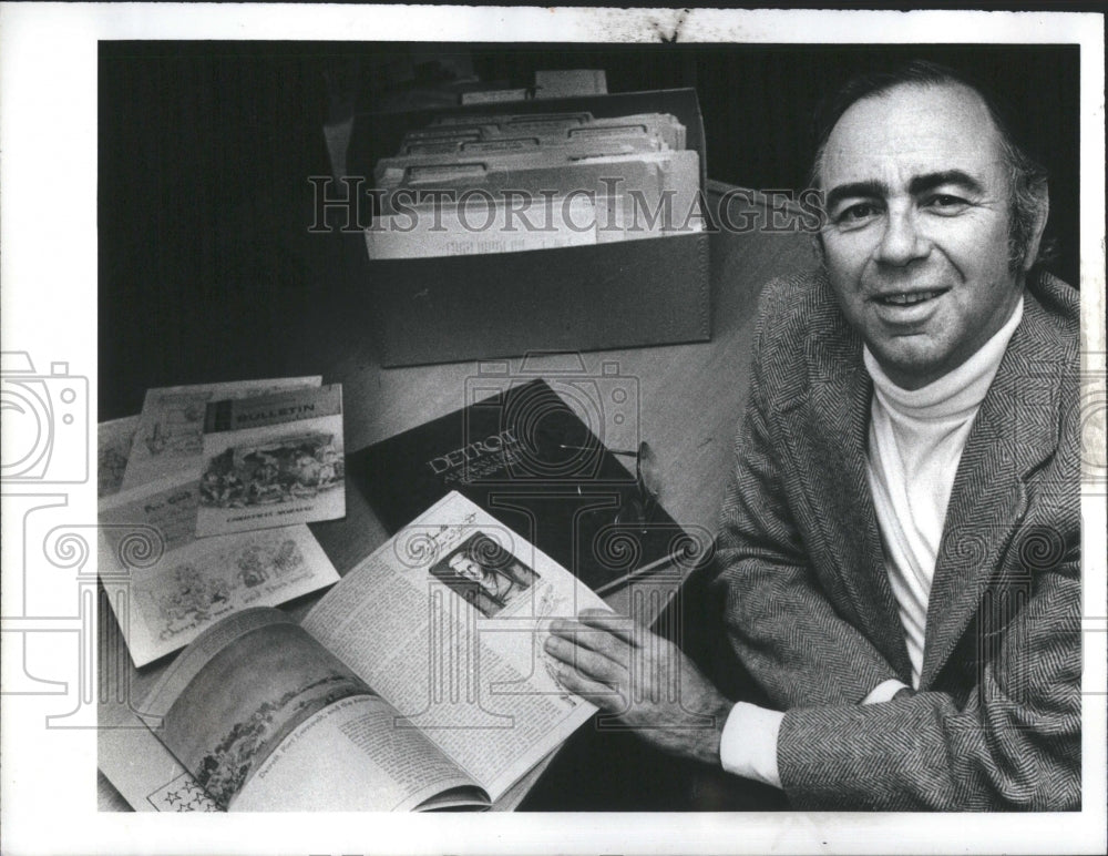 1980 Press Photo Dr Phillip Mason Historian Wayne State