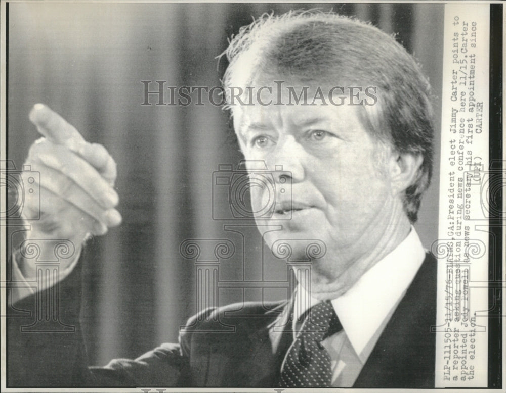 1976 Press Photo Jimmy Carter Reporter President News