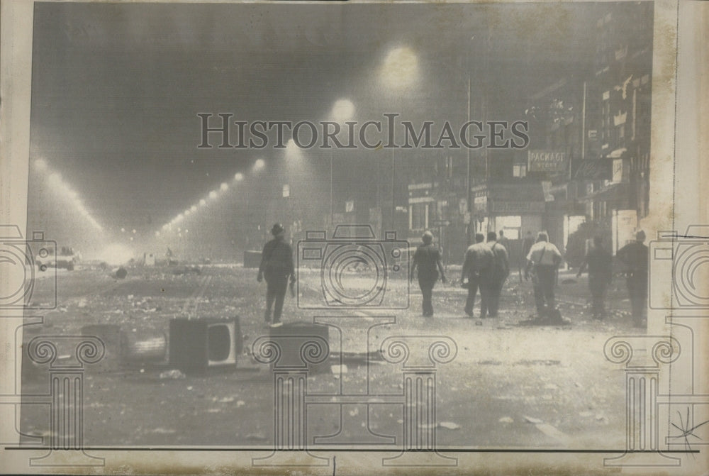 1969 Press Photo Violence Main St Wake Rioting Labor Da