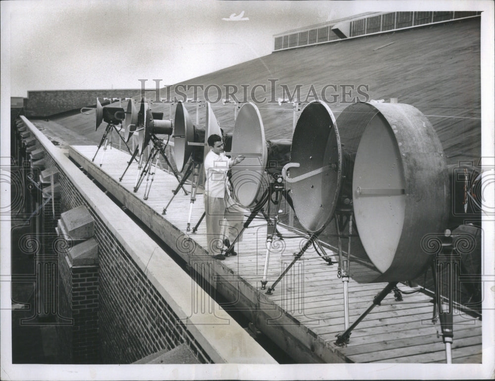 1956 Press Photo TV Politics Don Moore