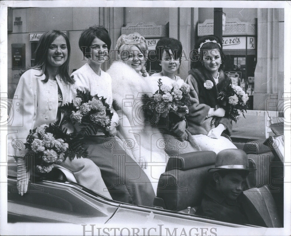 1969 Press Photo St.Patrick Parade Day Scranton Third