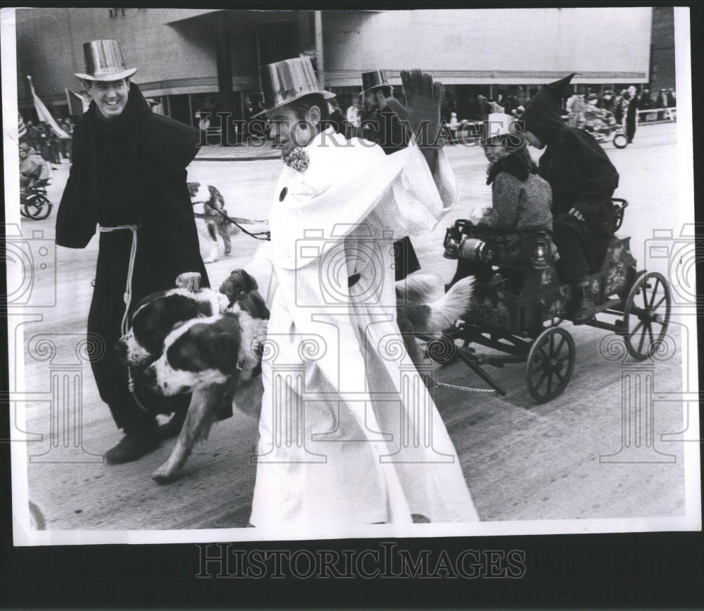 1970 Press Photo St.Patrick Abelard Heloise Cart Father