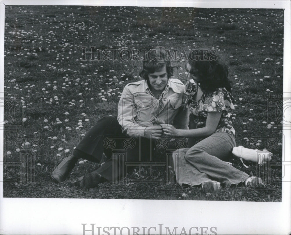 1974 Press Photo Bozzi&#39;s at Dearborn Civic Center Park