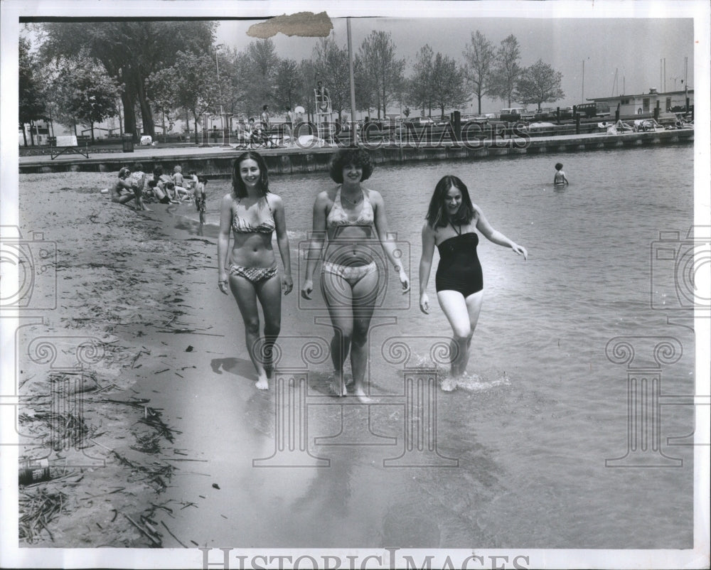 1978 Press Photo Alice Leone Maureen Devic Mary Beth