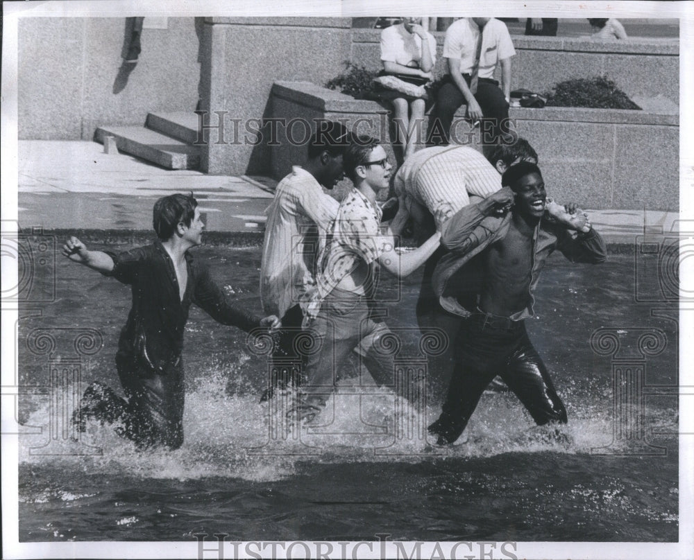 1969 Demonstrating Cass Tech Students - Historic Images