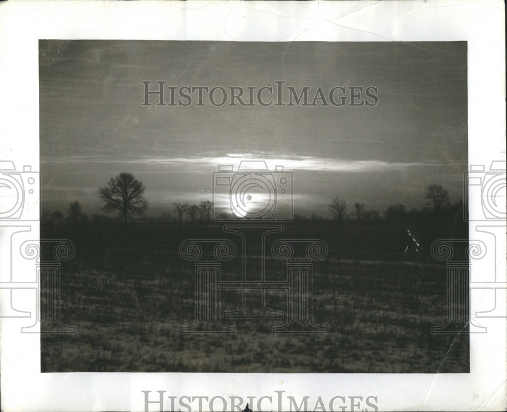 1943 Press Photo The Dawn of the New Day