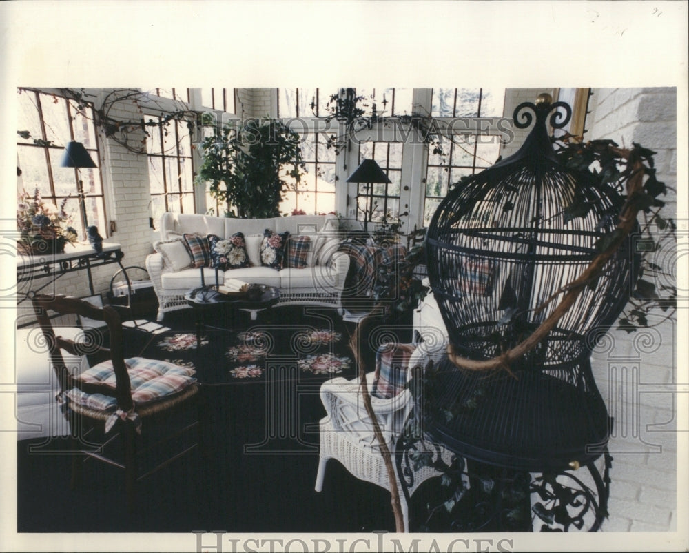 1992 Press Photo Sunroom Weather Rain Wind House