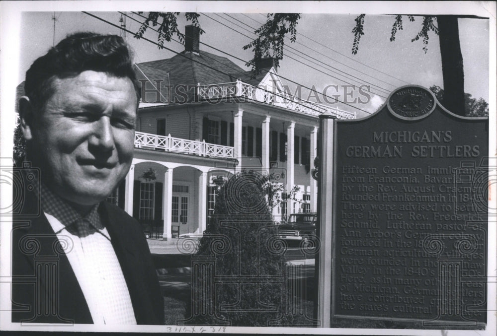 1965 Press Photo Restauranteur Edwin Zehnder