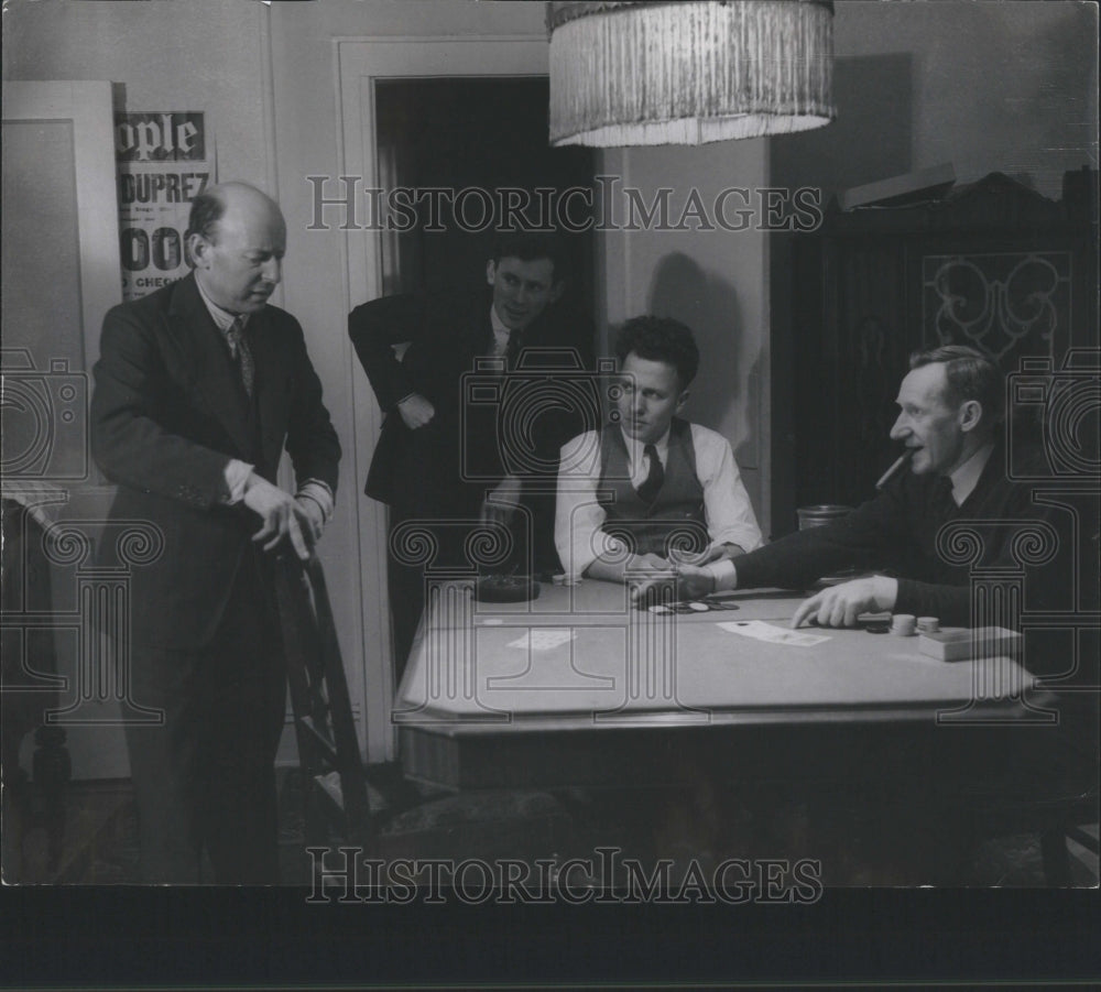 1936 Press Photo Men playing poker