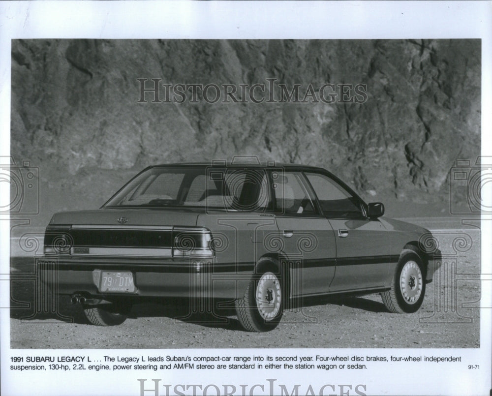 1991 Press Photo 1991Subaru Legacy.