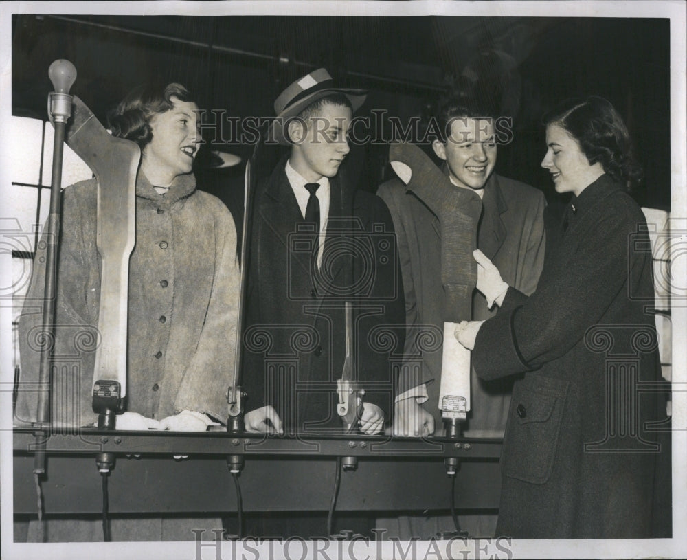 1953 Press Photo Student Learner University Age