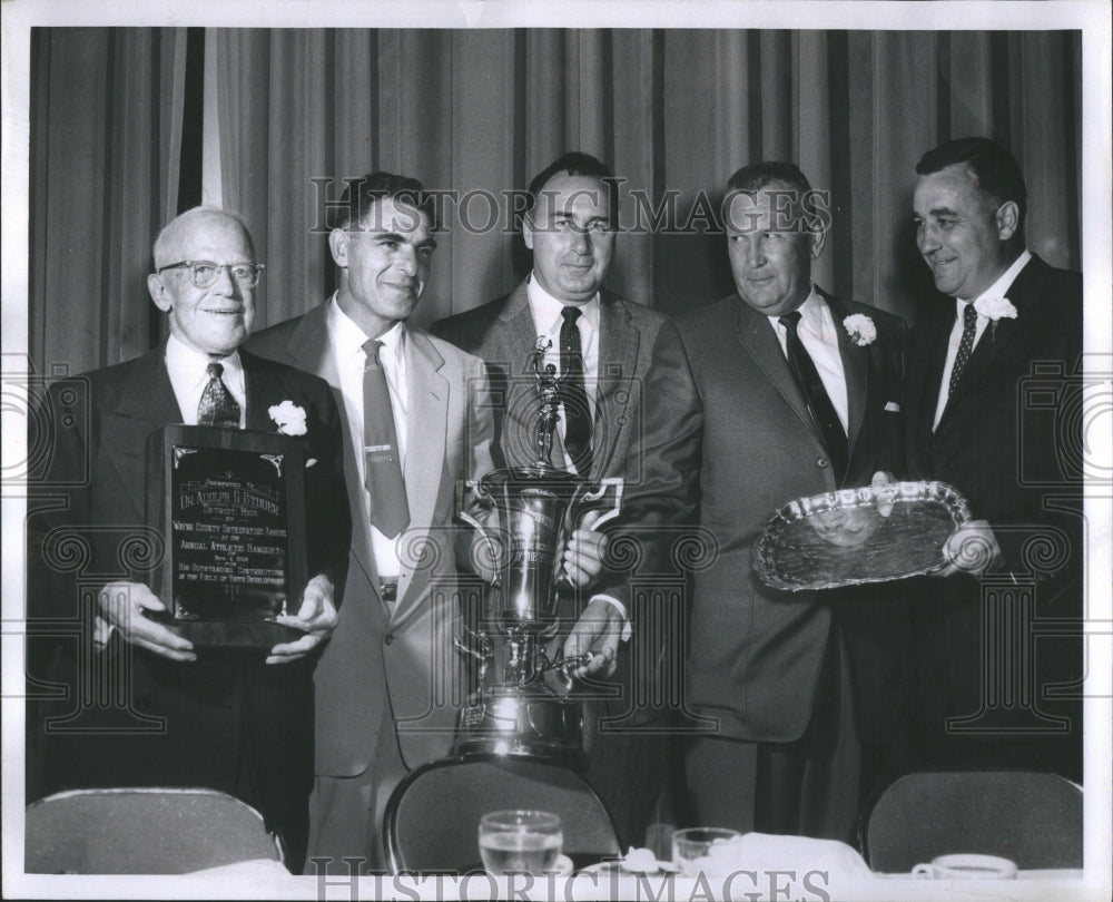 1958 Press Photo Recipients of the Youth Development Aw