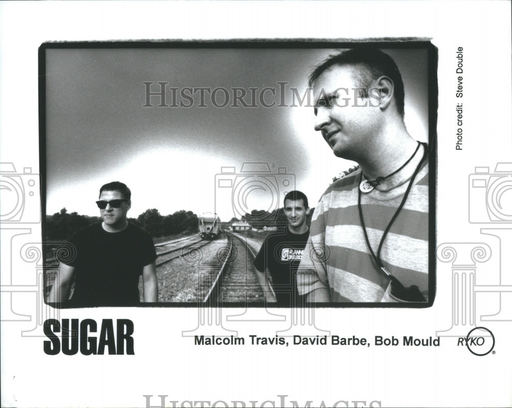 1993 Press Photo Sugar band at rail tracks.