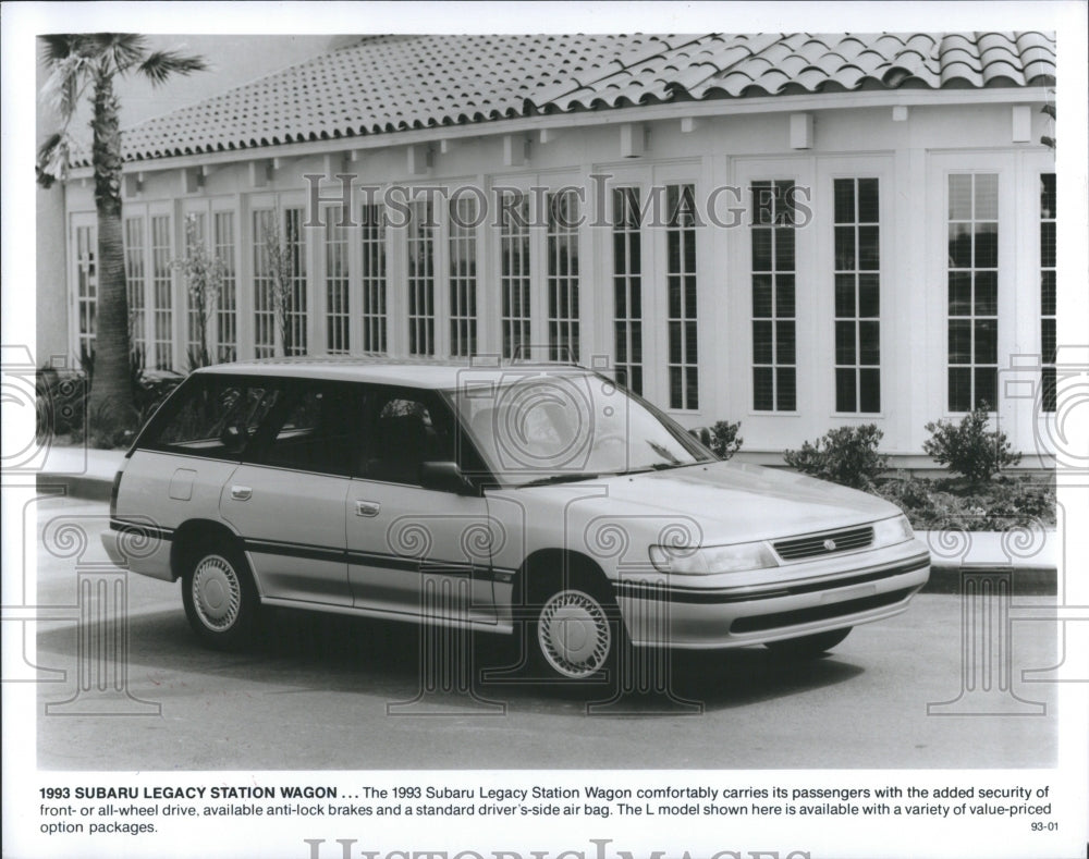 1994 Press Photo 1993 Subaru Legacy Station Wagon