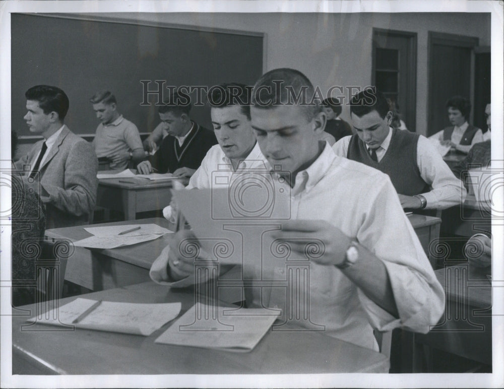 1964 Press Photo Twentieth Century Admission College