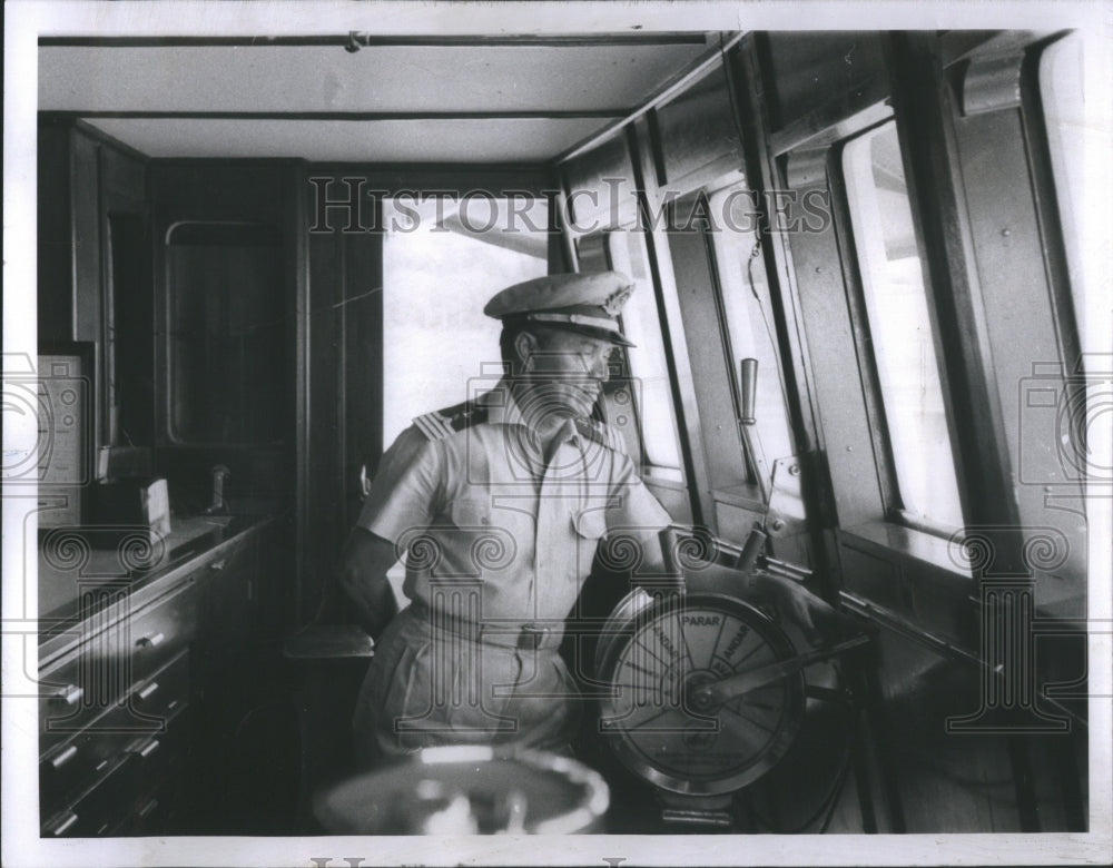 1965 Press Photo Capt. Humberto Spessirits Lauro Soldre