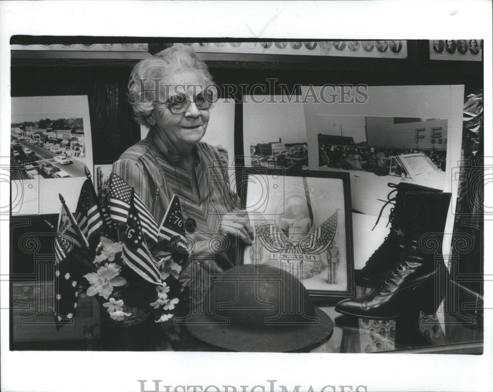 1987 Press Photo M Garbutt Founder Ferndale Museum