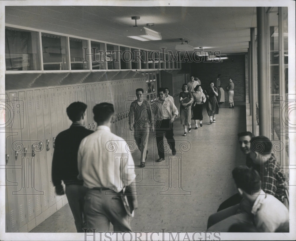 1956 Press Photo Corridor Citis Edred Ford Dearborn