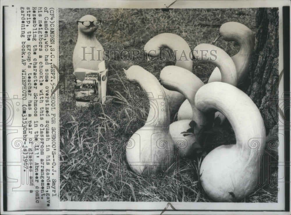 1967 Press Photo Camdon Squash Garden Chuckle Classroo