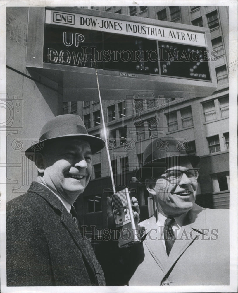 1967 Press Photo Stocks Public Place Site Victim Scorn