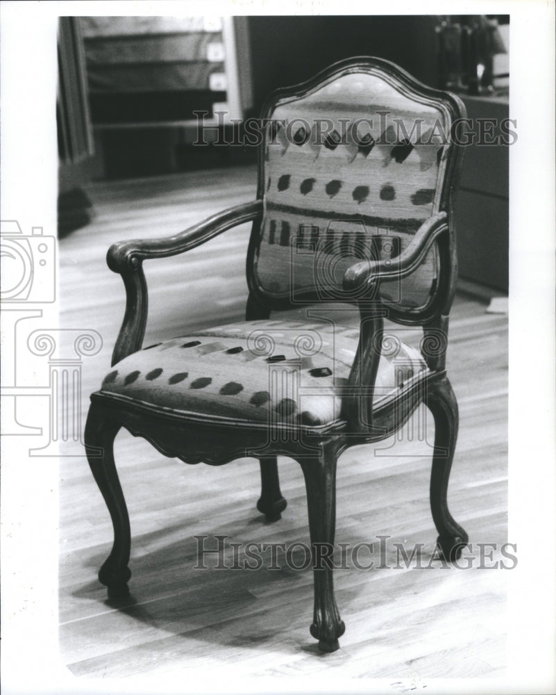 1996 Press Photo Chair Stable Surface One Person