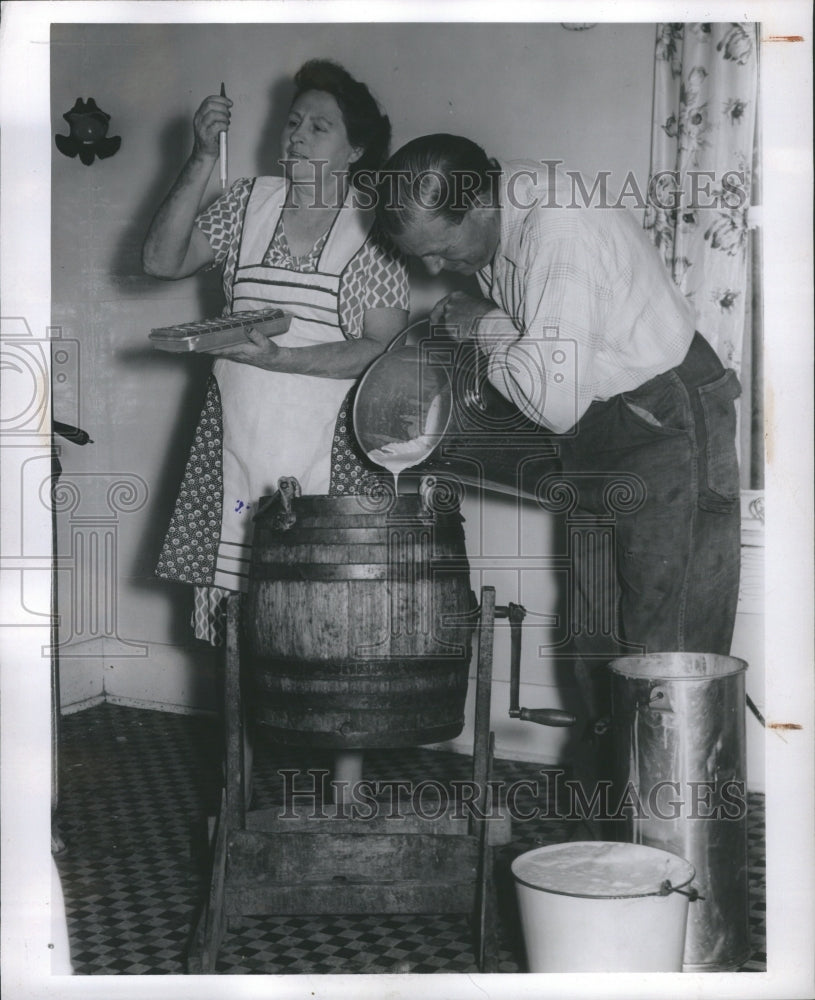 1946 Press Photo MRS C.M.Mc Millan