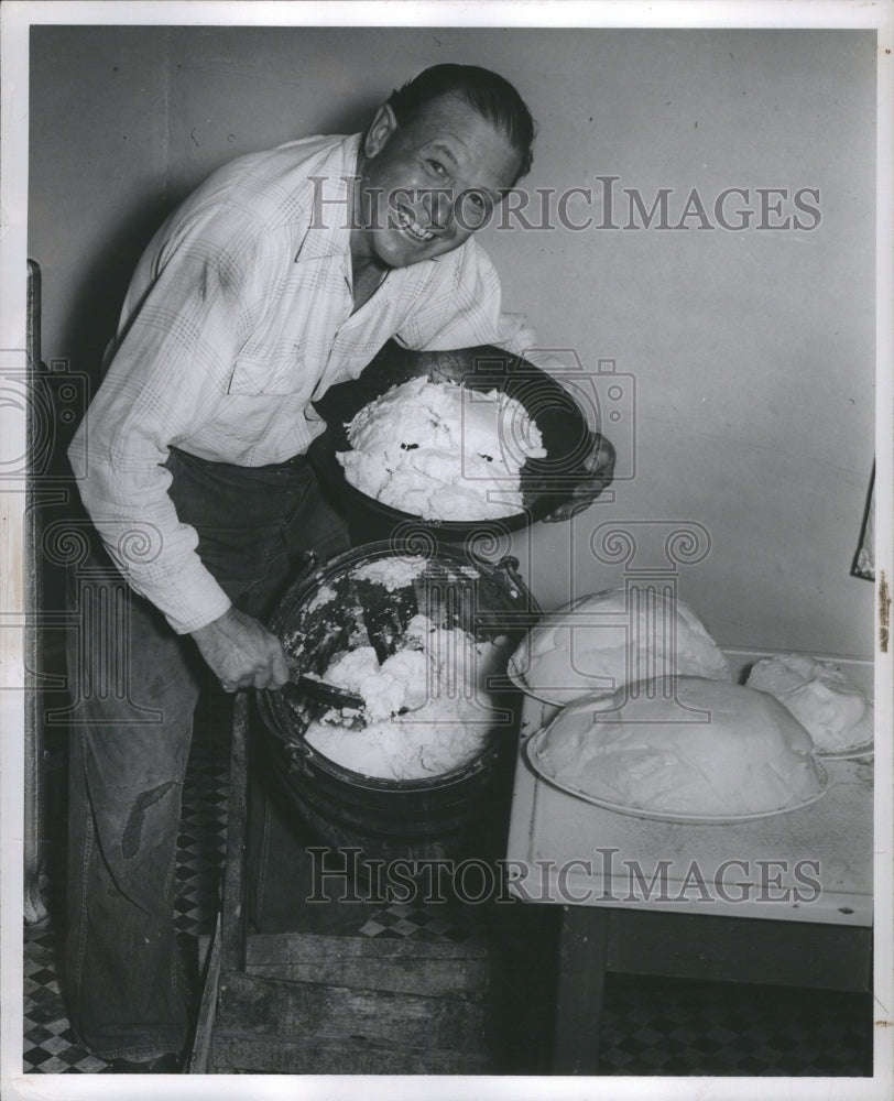 1946 Press Photo MR C.M.MC Millan with Butter