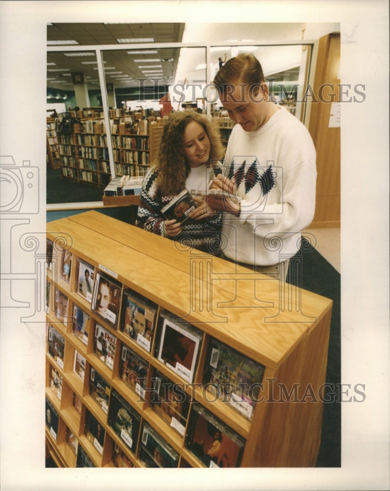 1993 Press Photo Shonda Hensley and Husband Robert.