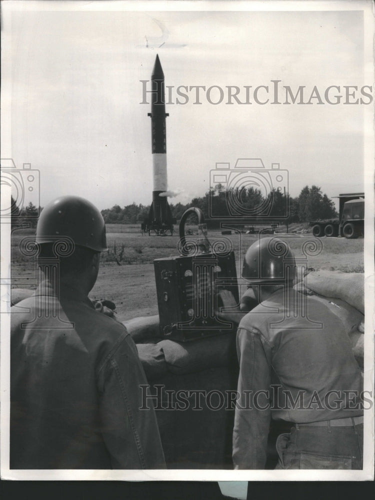 1957 Press Photo Army Specialist check firing panel