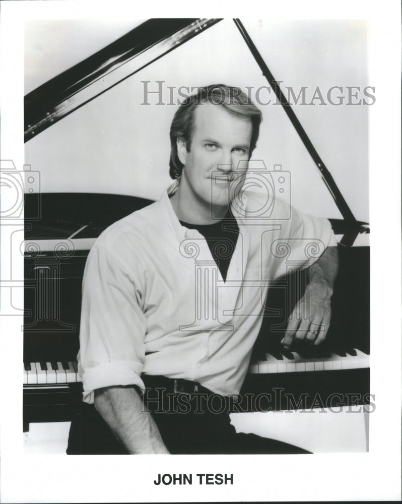 1996 Press Photo John Frank Tesh on piano