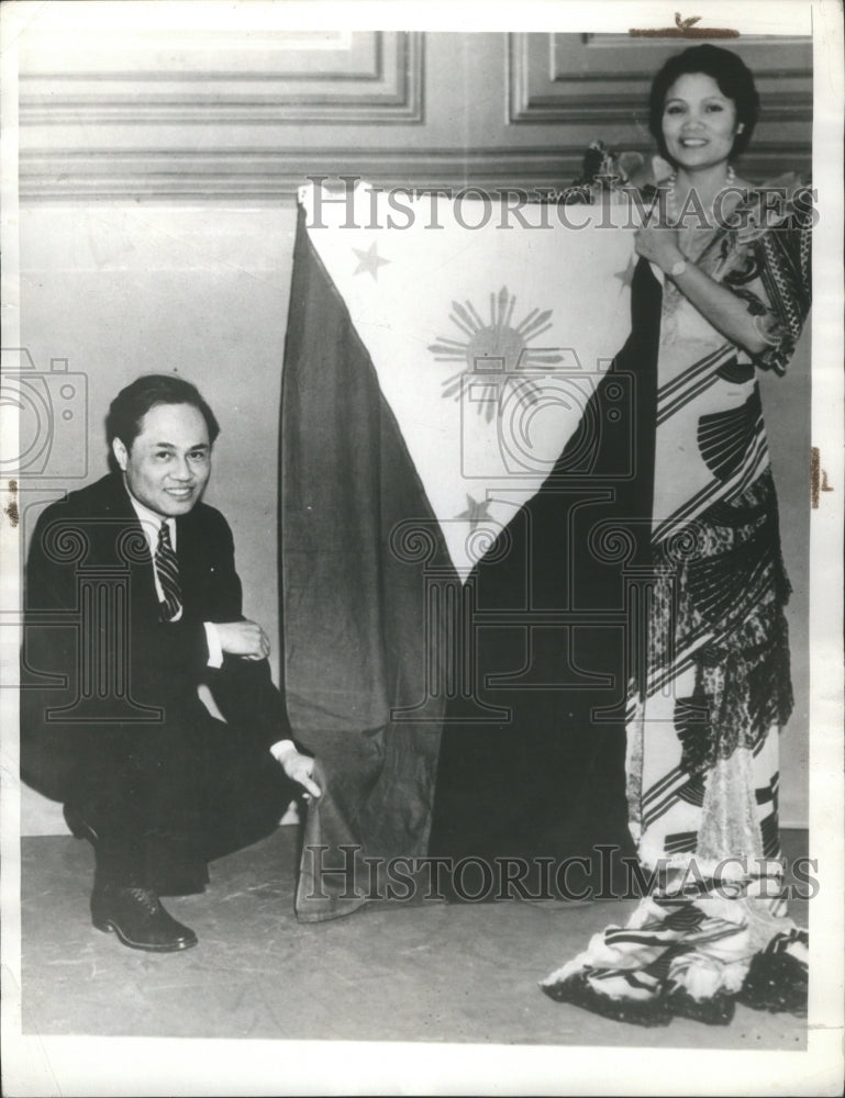 1935 Press Photo Ms. Placida De Cano Philippine flag