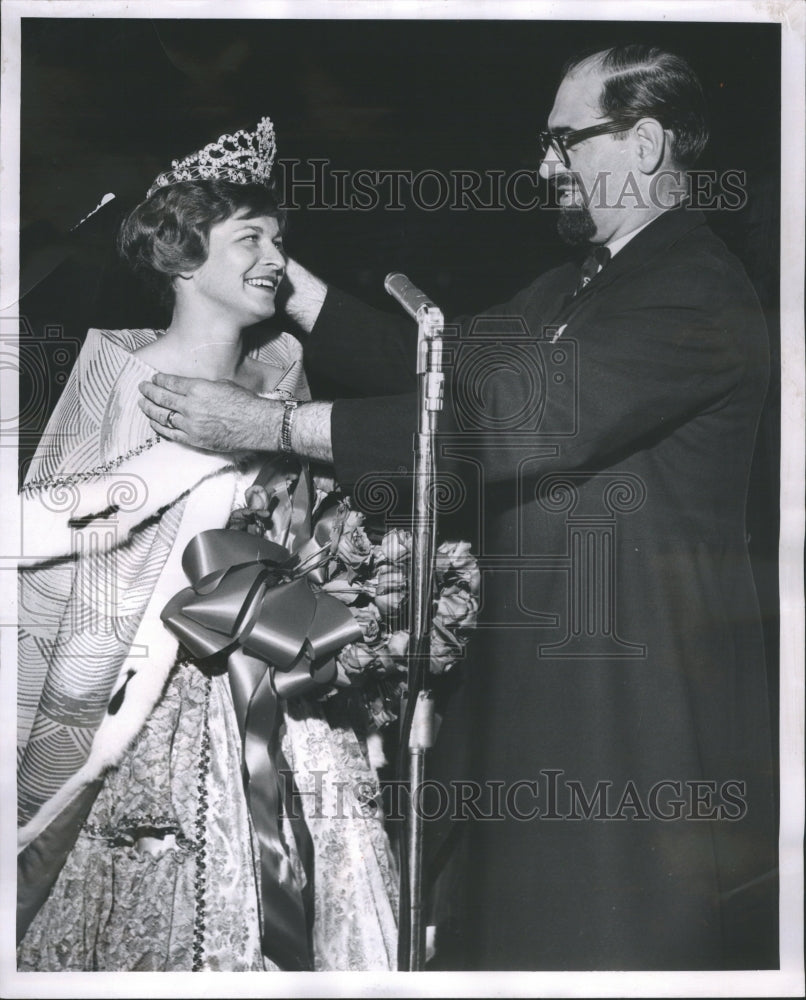 1961 Press Photo &quot;Miss Centennial&quot; at Wisner Stadium