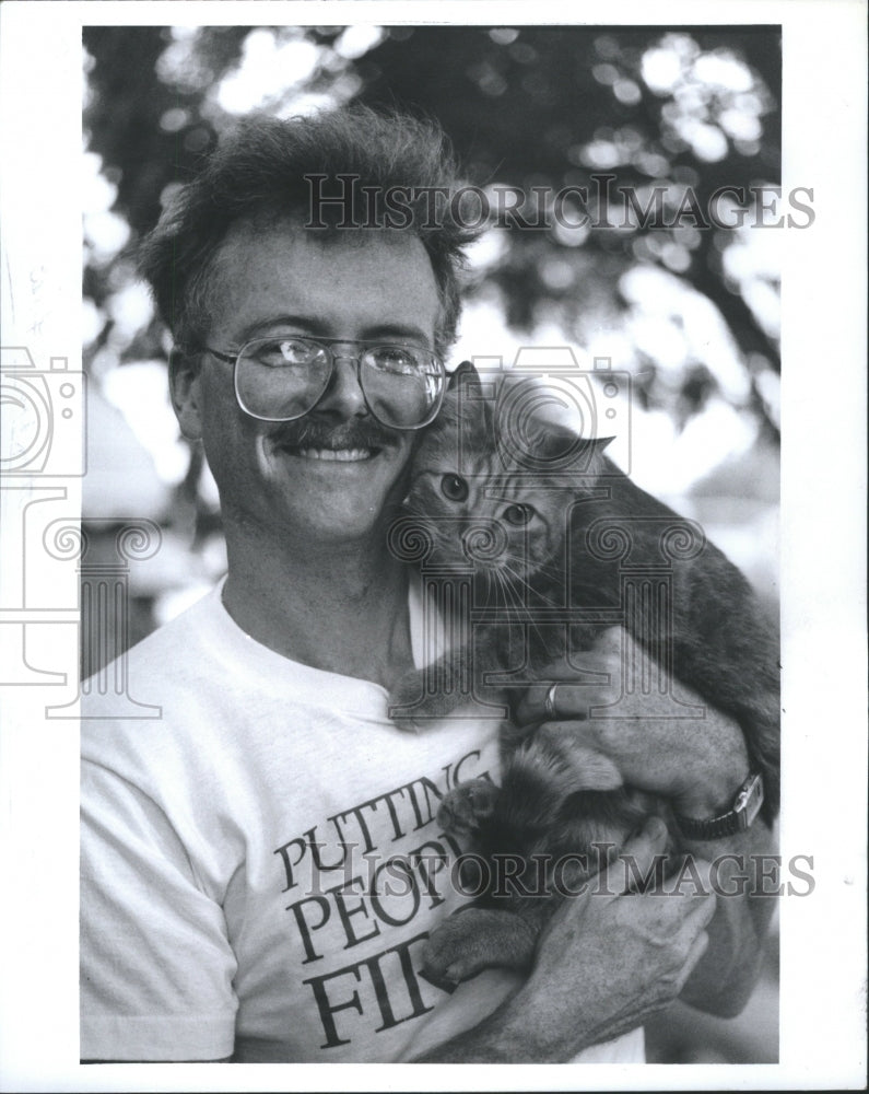 1992 Press Photo Bruce Flerry Organizer Animals Rights