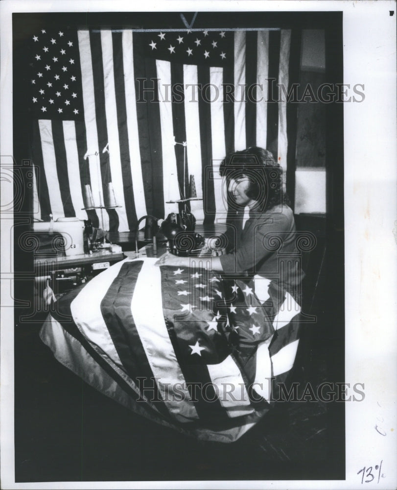 1979 Press Photo Jane Miles making flag