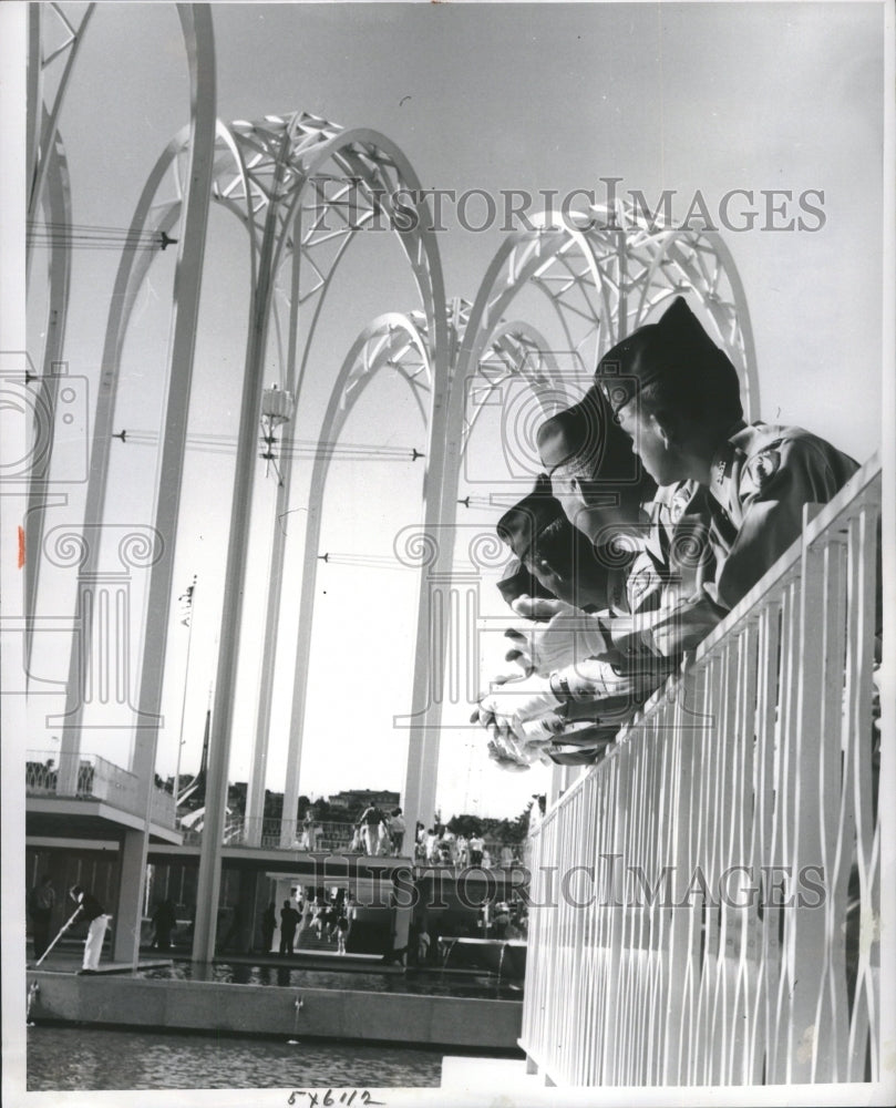 1962 Press Photo Aero Greek Flight Engine English