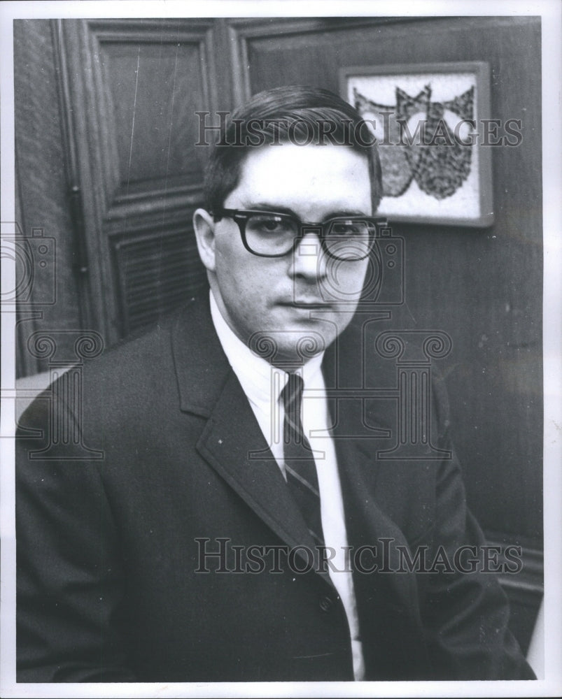 1967 Press Photo Mike Maharry News Reporter