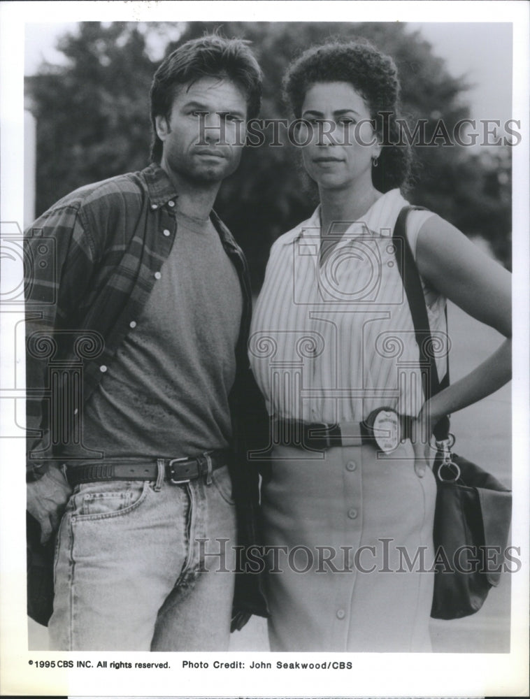 2001 Press Photo Harry Hamlin and Roma Maffla actors