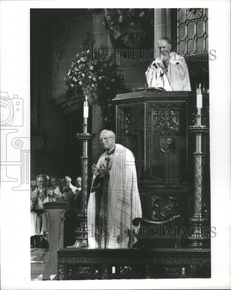 1990 Press Photo The instalation of archbishop Midia