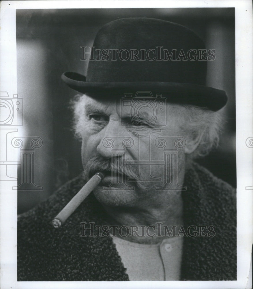 1975 Press Photo Jack Warden Actor