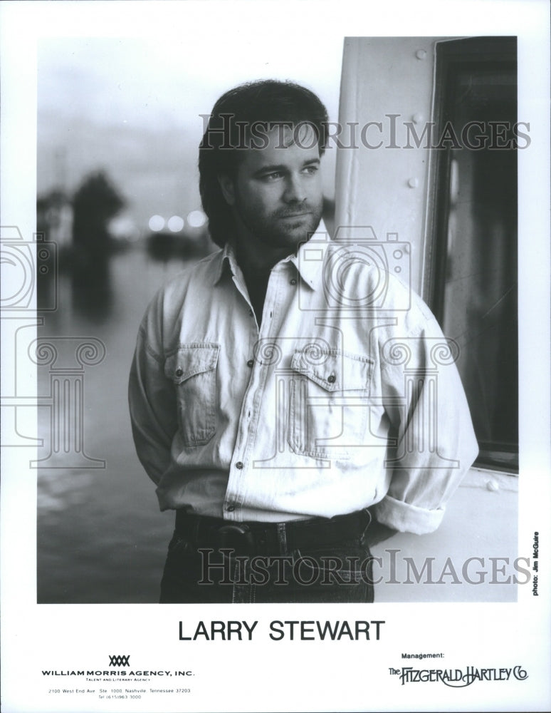 1994 Press Photo Larry Stewart singer