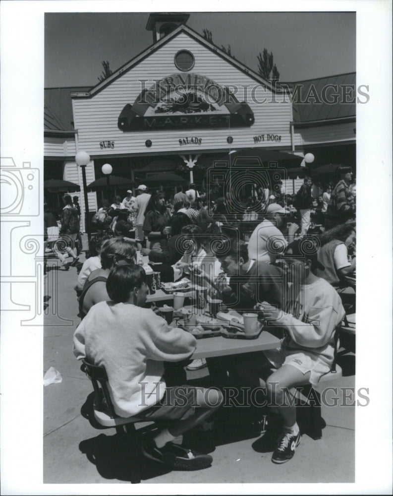 1994 Press Photo Great America Food Picnic Sandwiches