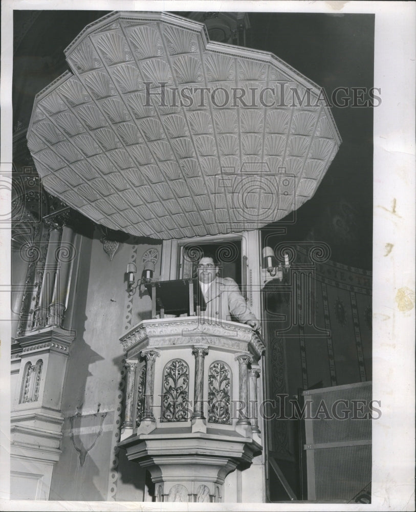 1954 Press Photo Richard Nardi Old St Peter Church Dism