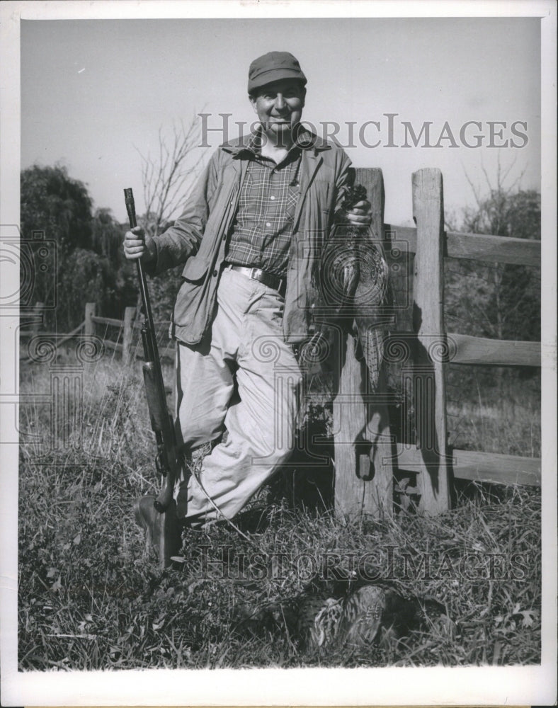 1951 Press Photo Fin &#39;N Feather Club Radio TV Brekefas