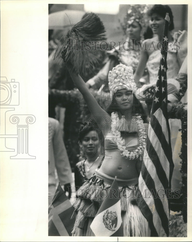 1986 Press Photo Rozanne Reyes Dancer Dearborn Street