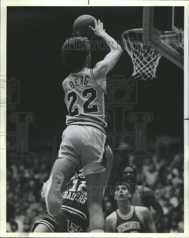 1984 Press Photo NU Charis Berg Rick Olsen Basket